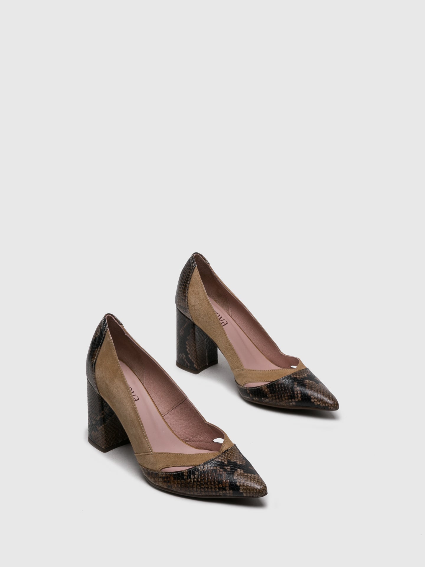 Foreva Sapatos Pontiagudos em Castanho Trigo